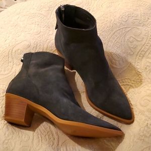 NWOT DOLCE VITA BOOTIES